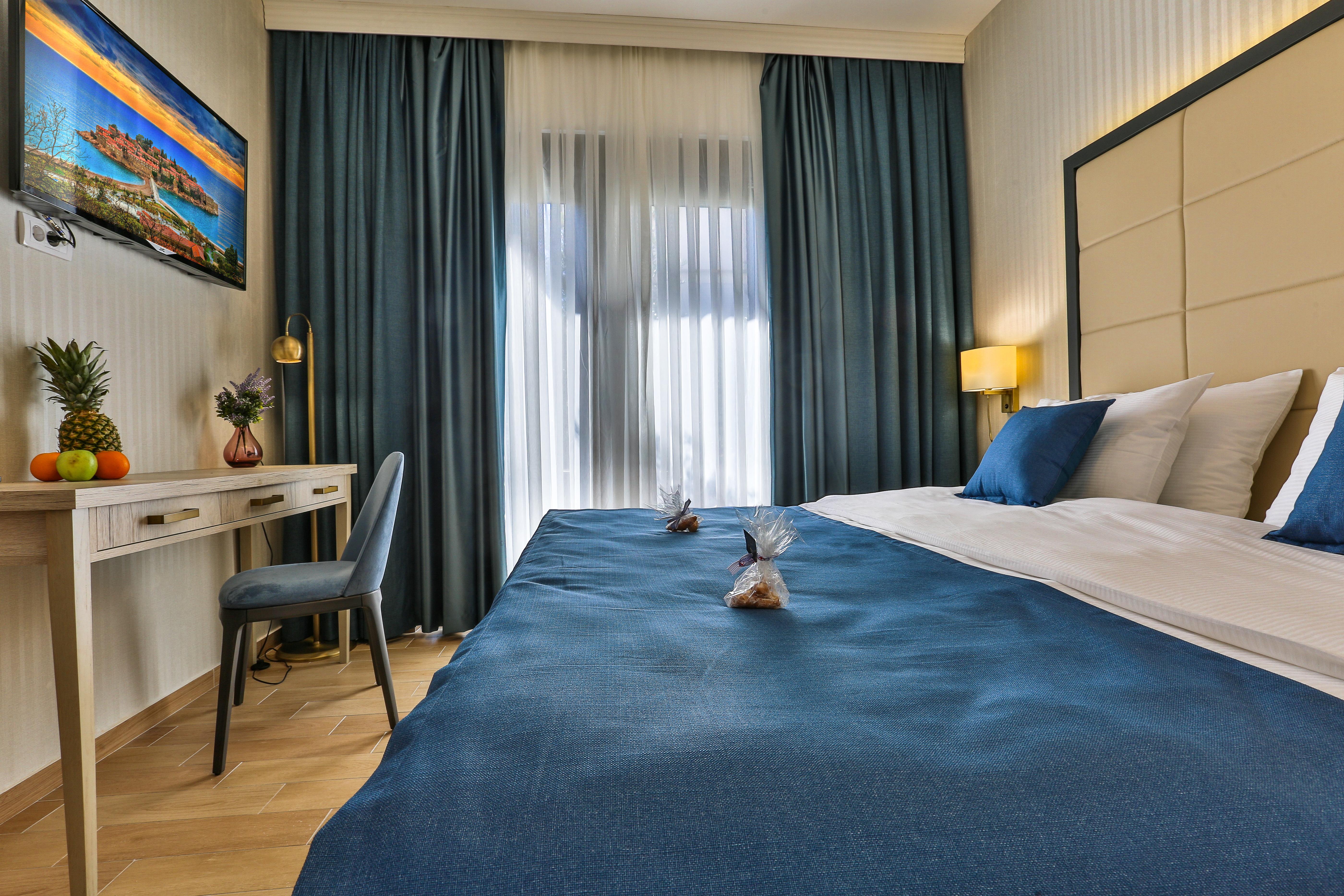Hotel Harmony By Aycon Petrovac Bagian luar foto