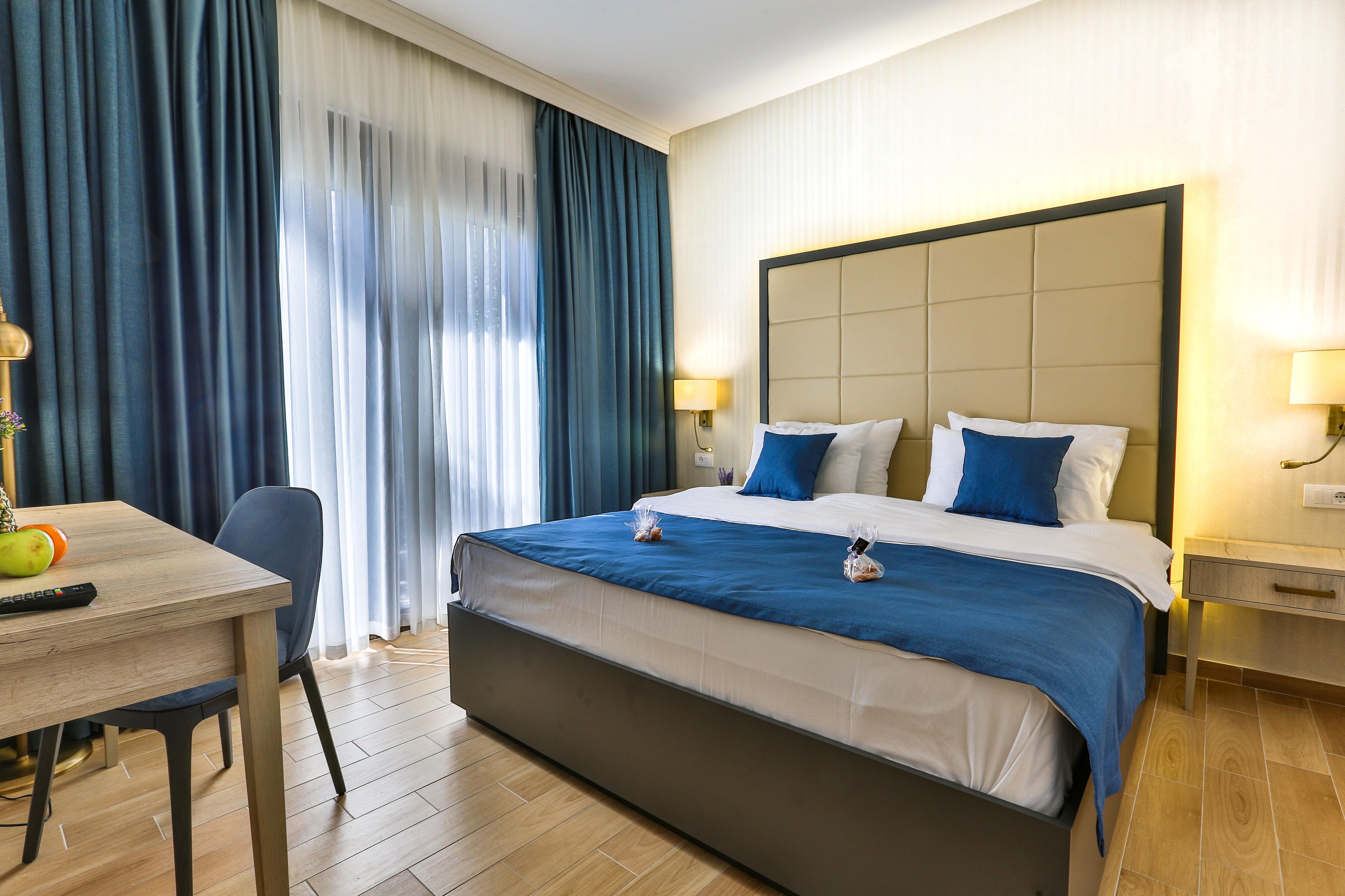 Hotel Harmony By Aycon Petrovac Bagian luar foto