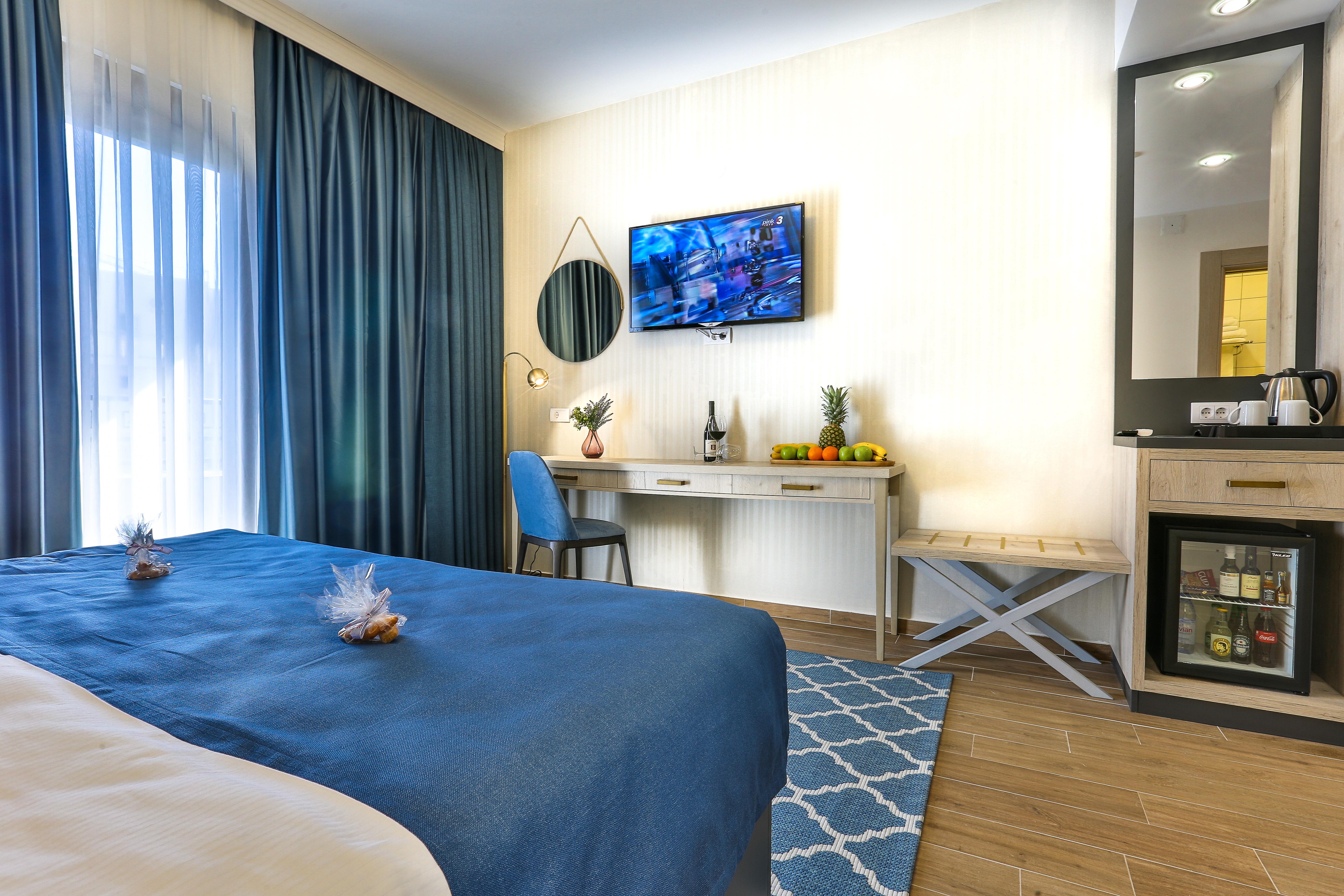 Hotel Harmony By Aycon Petrovac Bagian luar foto